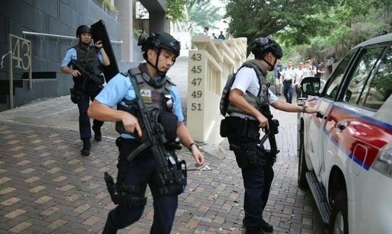 特勤队2，港剧《叛逃》和电影《赤道》中的香港CTRU反恐特勤队图17